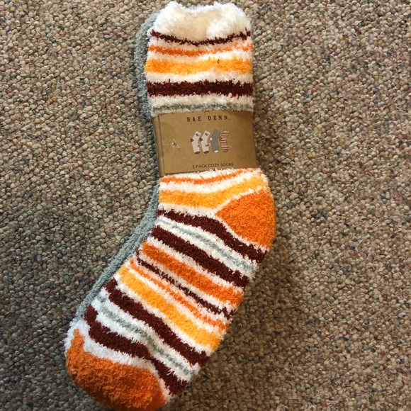 🆕 Rae Dunn GIVE THANKS Cozy Socks 3 Pack - Picture 9 of 12